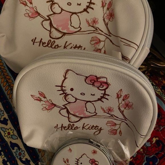 COSMETIC CASES - Picture 1 of 1